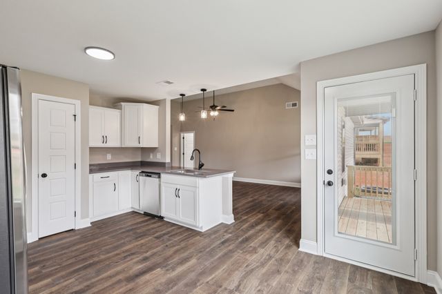 376 Hereford Farms, Clarksville, TN 37043