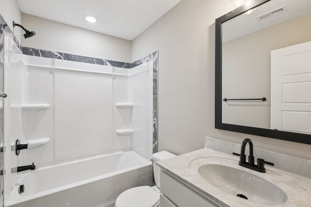 376 Hereford Farms, Clarksville, TN 37043