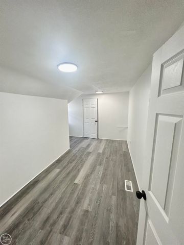 3677 Theodore Street, Detroit, MI 48211