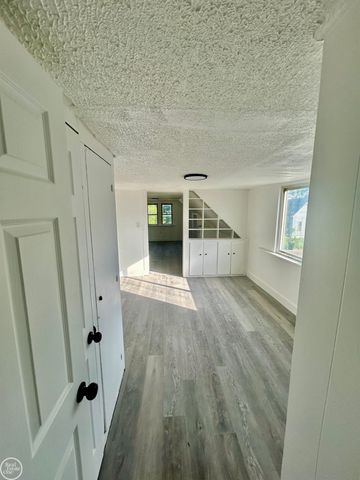 3677 Theodore Street, Detroit, MI 48211