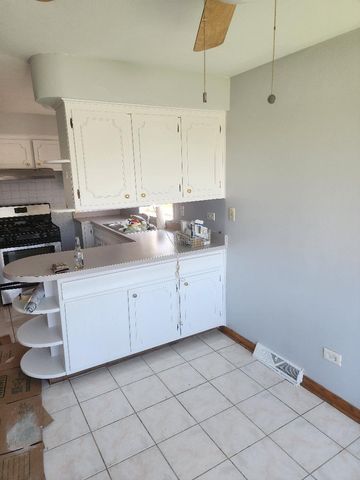 7810 Mayfield Avenue S HOUSE, Burbank, IL 60459