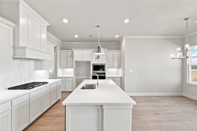 685 County Road 4530, Decatur, TX 76234