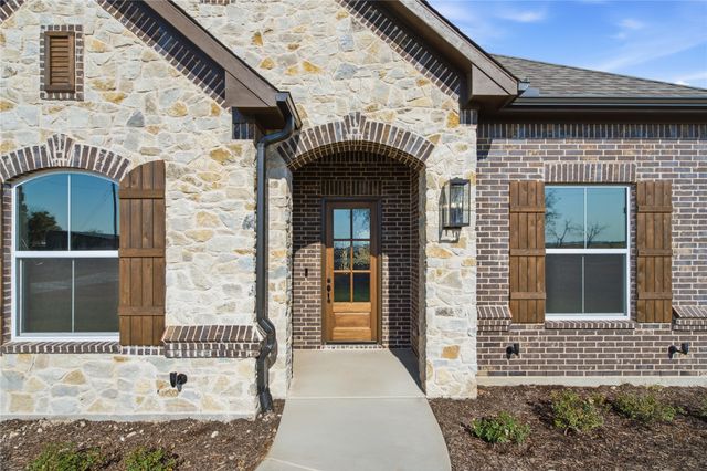 685 County Road 4530, Decatur, TX 76234