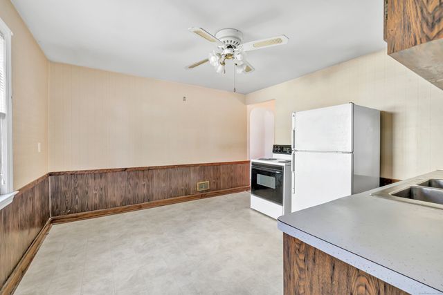 37 Herald Avenue, Bridgeport, CT 06606