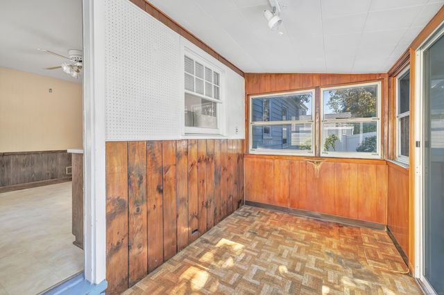 37 Herald Avenue, Bridgeport, CT 06606