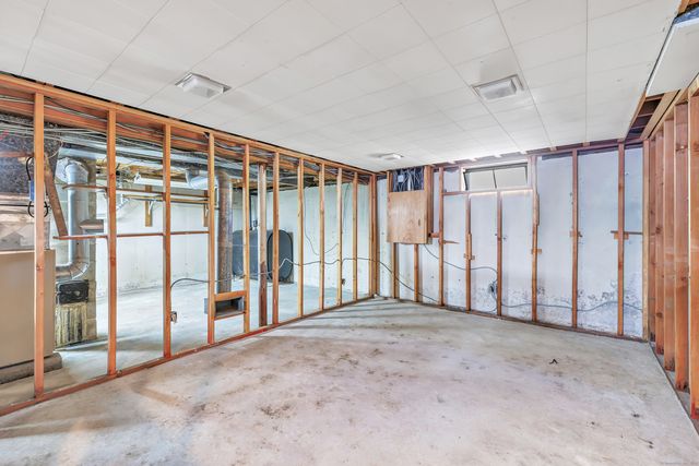 37 Herald Avenue, Bridgeport, CT 06606