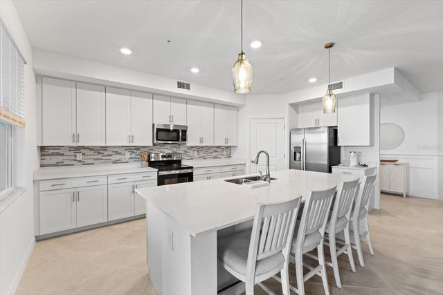 17585 BORACAY COURT 2-102, Venice, FL 34293