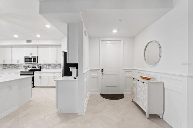 17585 BORACAY COURT 2-102, Venice, FL 34293