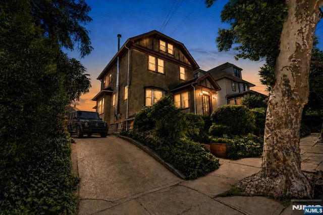 333 78th Street, North Bergen, NJ 07047