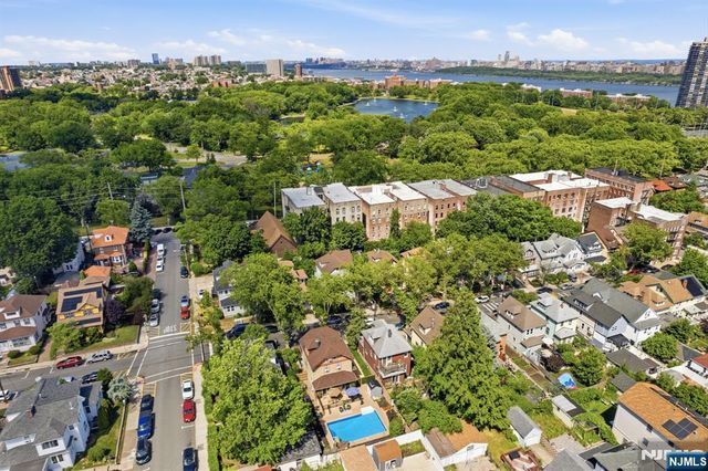 333 78th Street, North Bergen, NJ 07047