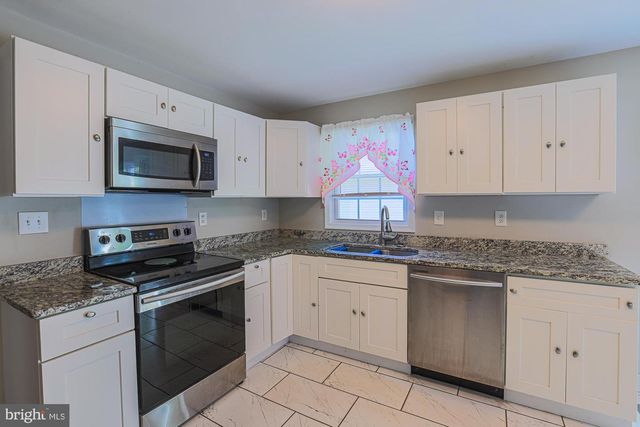 7933 34TH ST, Rosedale, MD 21237