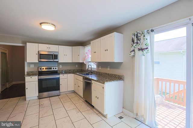 7933 34TH ST, Rosedale, MD 21237