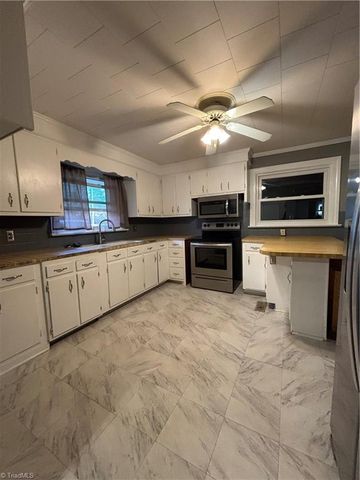 139 E Side Drive, Mount Airy, NC 27030