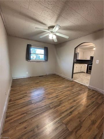 139 E Side Drive, Mount Airy, NC 27030