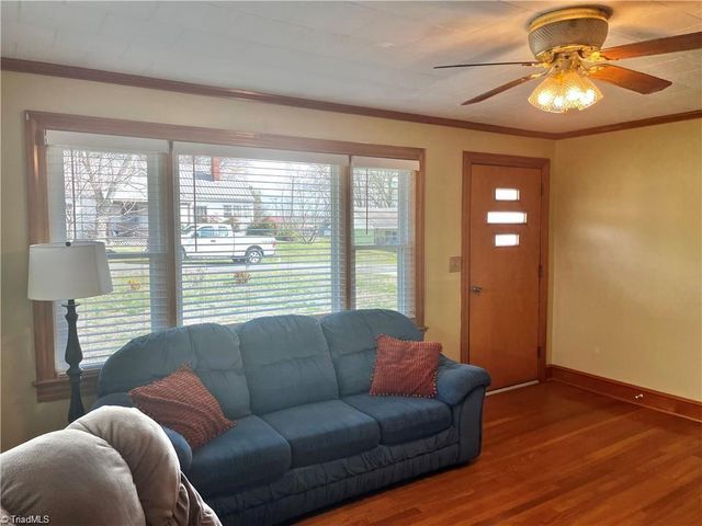 139 E Side Drive, Mount Airy, NC 27030