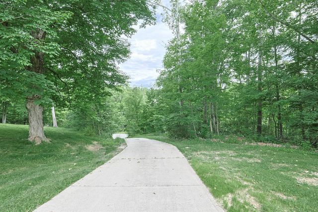 3561 Burlington Pike, Burlington, KY 41005