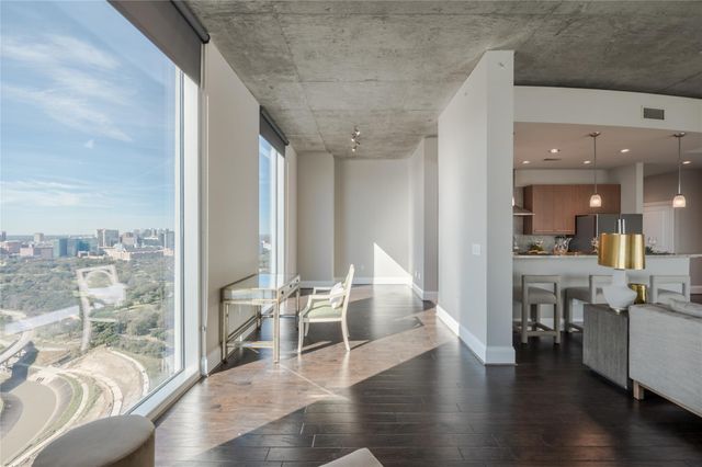 5927 Almeda Road 22903, Houston, TX 77004