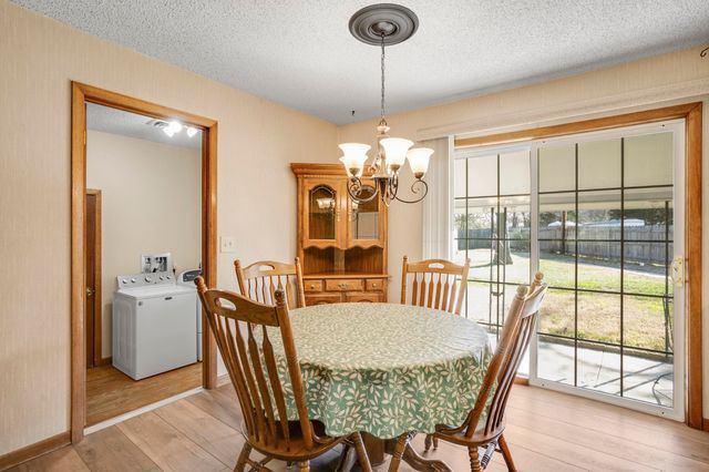 201 W Murdock St, Andover, KS 67002