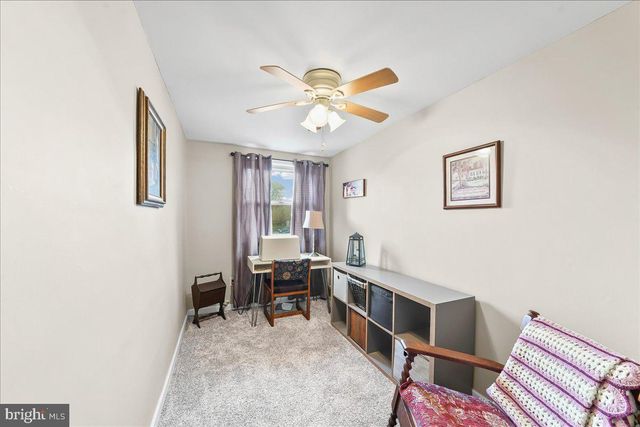 2006 KENT RD, Folcroft, PA 19032