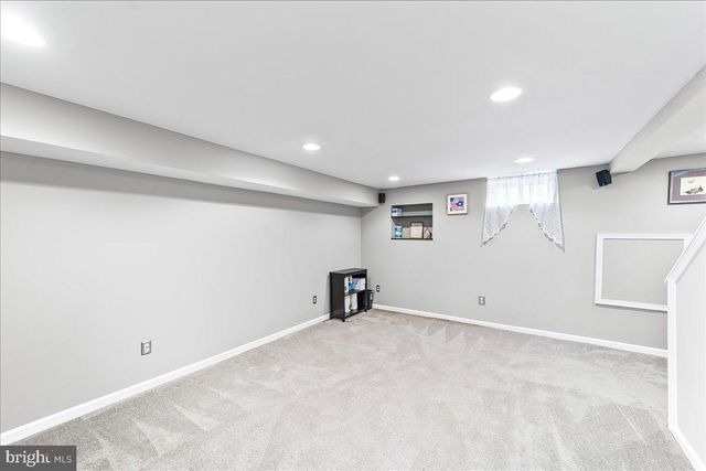 2006 KENT RD, Folcroft, PA 19032