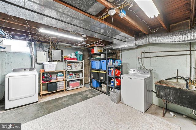 2006 KENT RD, Folcroft, PA 19032