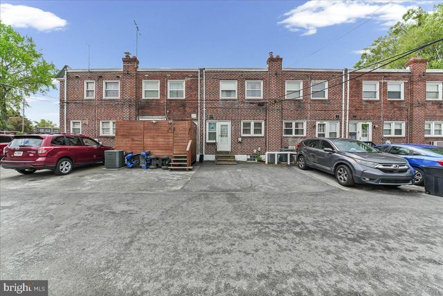 2006 KENT RD, Folcroft, PA 19032