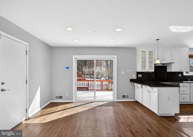 9125 DONNA DEAN DR, Springfield, VA 22153