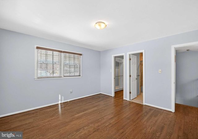 9125 DONNA DEAN DR, Springfield, VA 22153