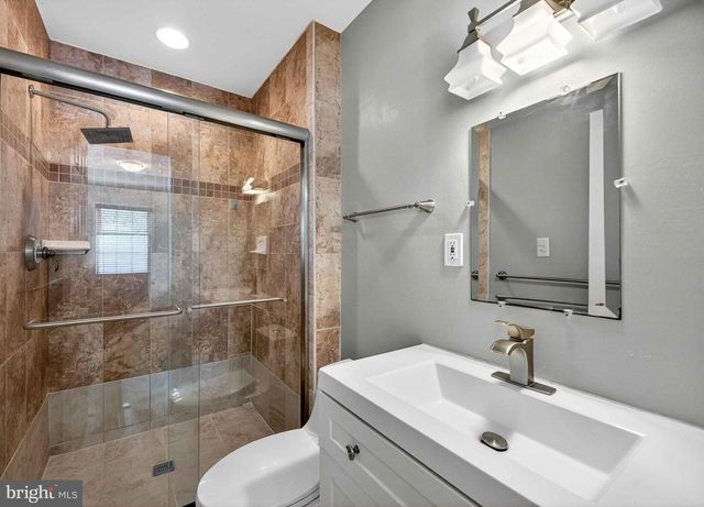 9125 DONNA DEAN DR, Springfield, VA 22153