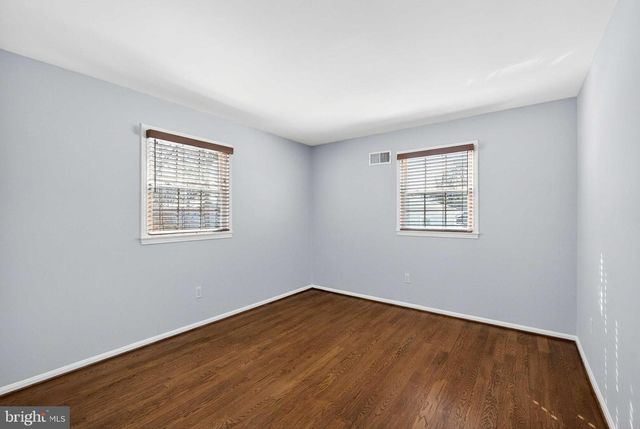 9125 DONNA DEAN DR, Springfield, VA 22153