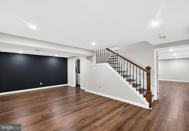 9125 DONNA DEAN DR, Springfield, VA 22153