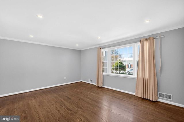 9125 DONNA DEAN DR, Springfield, VA 22153