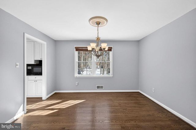 9125 DONNA DEAN DR, Springfield, VA 22153