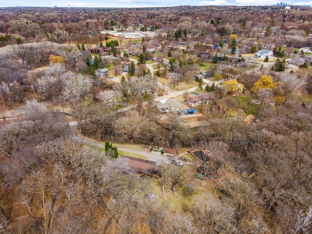 17125 Stodola Road, Minnetonka, MN 55345
