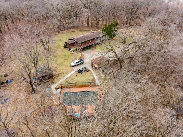 17125 Stodola Road, Minnetonka, MN 55345