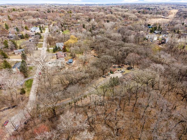 17125 Stodola Road, Minnetonka, MN 55345