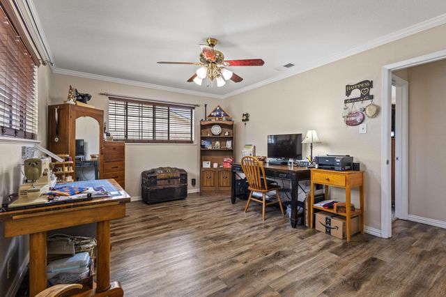 801 Wes Michael Road, Bonham, TX 75418