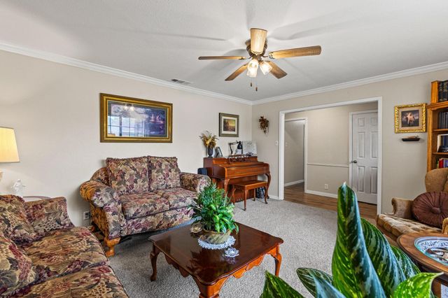801 Wes Michael Road, Bonham, TX 75418