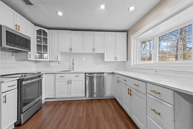 214 Serena Drive, Hixson, TN 37343