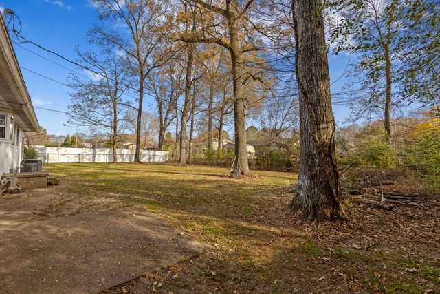 214 Serena Drive, Hixson, TN 37343