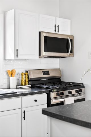 59 S Maple Street, Zeeland, MI 49464