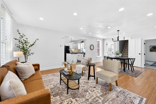 59 S Maple Street, Zeeland, MI 49464