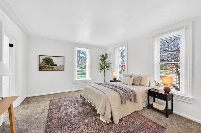 59 S Maple Street, Zeeland, MI 49464