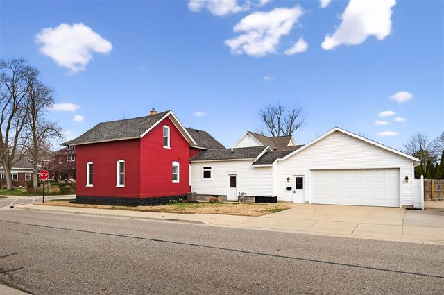 59 S Maple Street, Zeeland, MI 49464