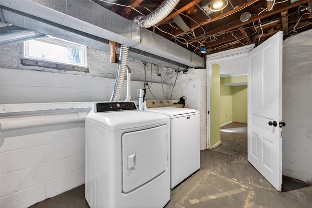 59 S Maple Street, Zeeland, MI 49464