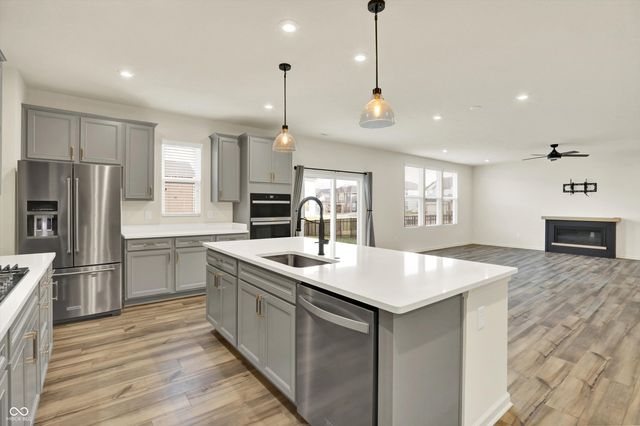 15322 Montfort Drive, Noblesville, IN 46062