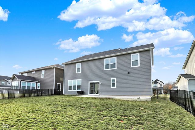 15322 Montfort Drive, Noblesville, IN 46062