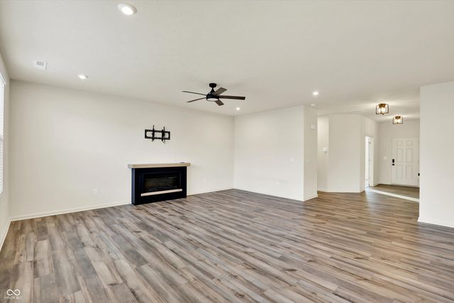 15322 Montfort Drive, Noblesville, IN 46062