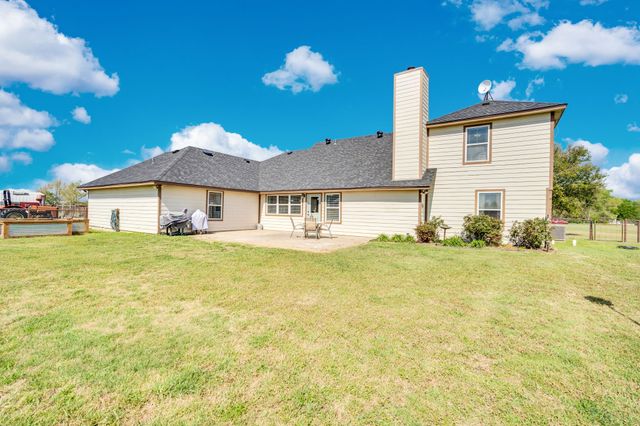 130 Eubanks Road, Maypearl, TX 76064