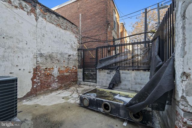 6009 MARKET ST, Philadelphia, PA 19139